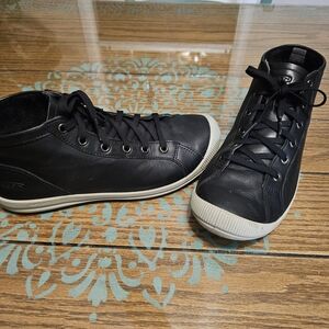 Womeb's KEEN Black Leather High-Top Sneakers size 8 1/2